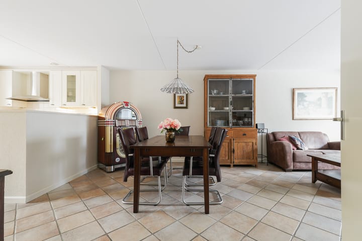 Foto 9 van Antoni Staringlaan 42