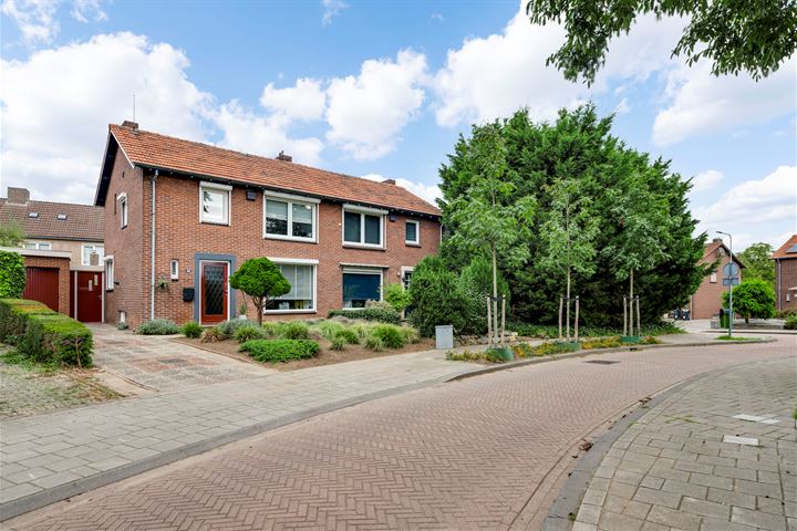 View photo 33 of Kampstraat 34