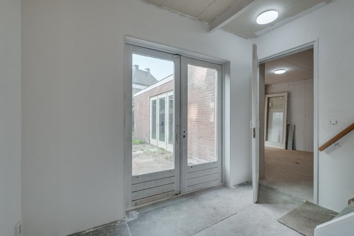 View photo 16 of Kruisstraat 4