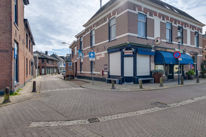 Bekijk foto 42 van Kruisstraat 4