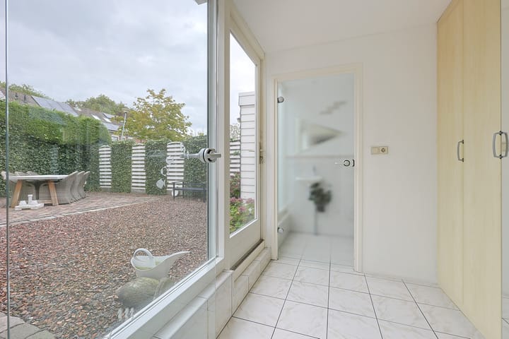 Photo 24 of Herderstraat 1