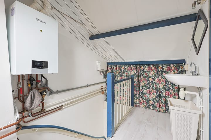 Photo 37 of Herderstraat 1