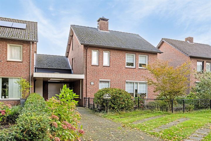 Bekijk foto 1 van Raffendonkstraat 39