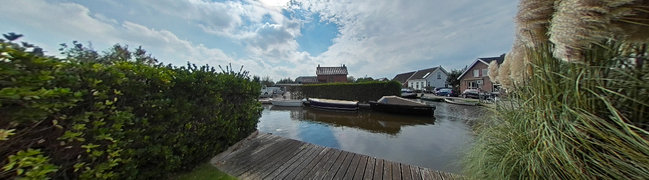 Bekijk 360° foto van Tuin van Zuideinde 174