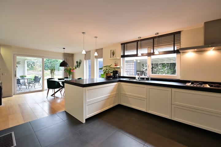 Photo 6 of Breeweg 4