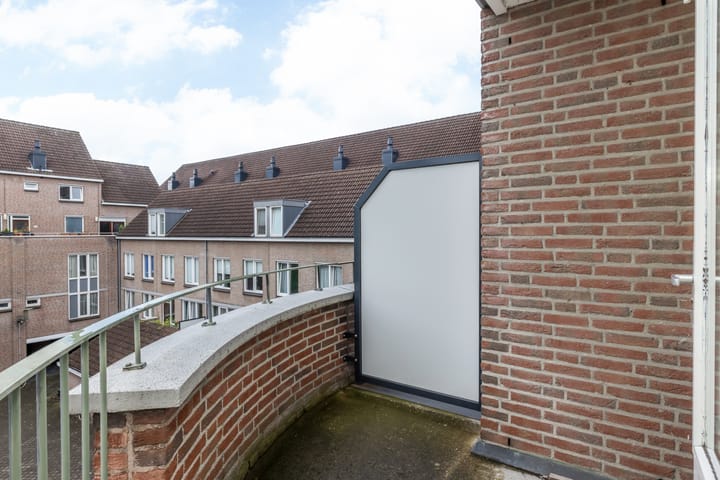 Foto 15 van Sint Teunisstraat 27-D