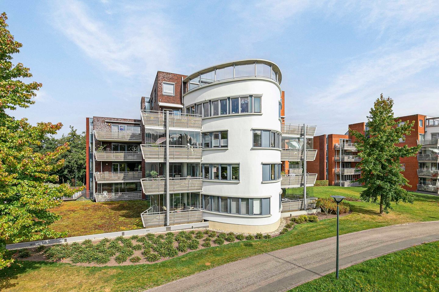 Foto 1 van Mevrouw De Rooweg 167