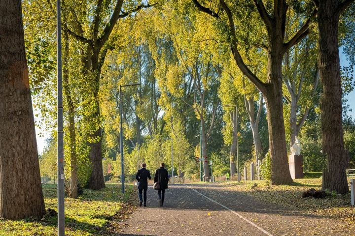 Bekijk foto 31 van Amstelveenseweg 687