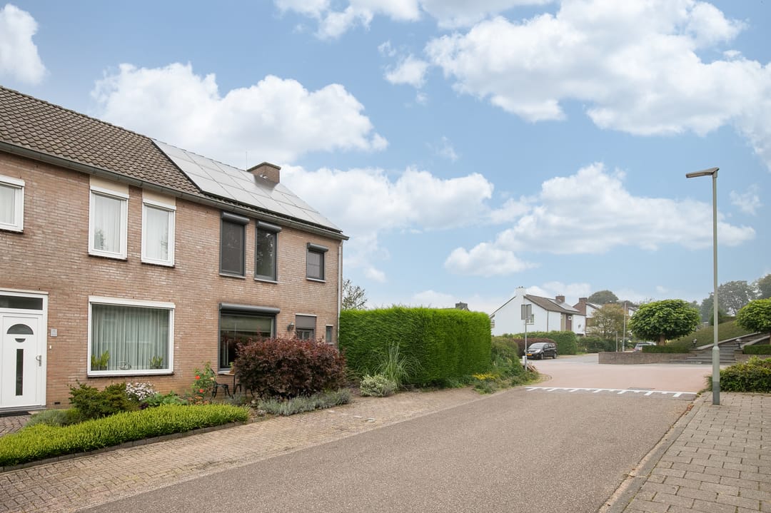 Foto 28 van Engelsdalstraat 2