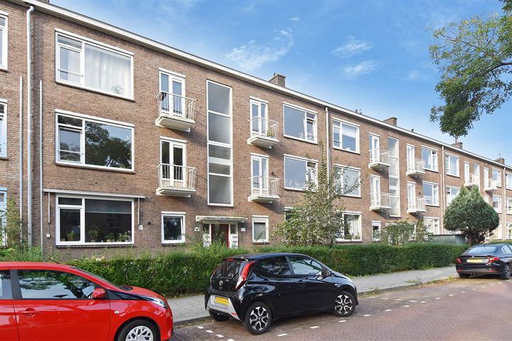 View photo 4 of Wijnandt van Elststraat 64