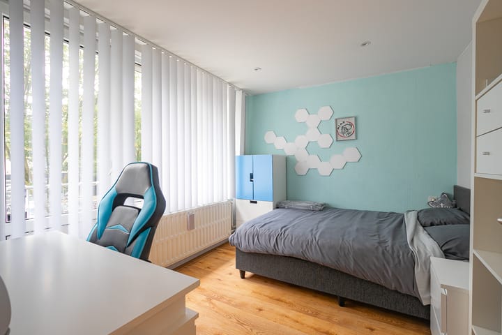 Foto 11 van Niels Bohrstraat 33