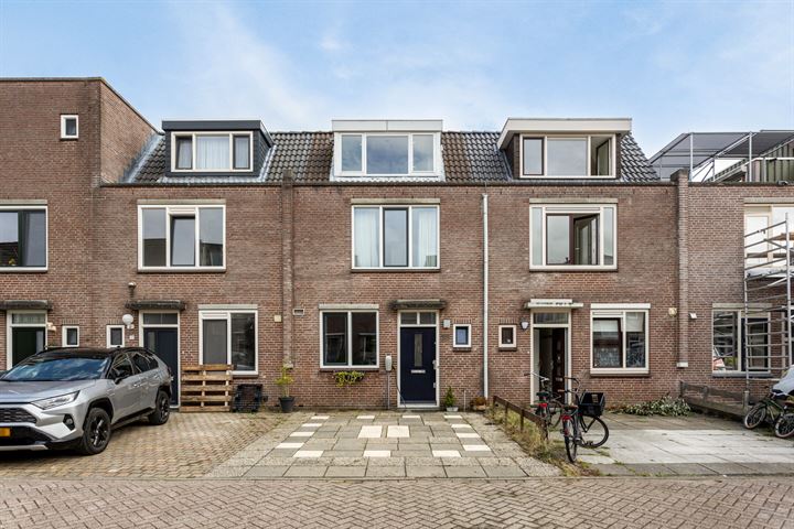 Bekijk foto 4 van Irawan Soejonostraat 19