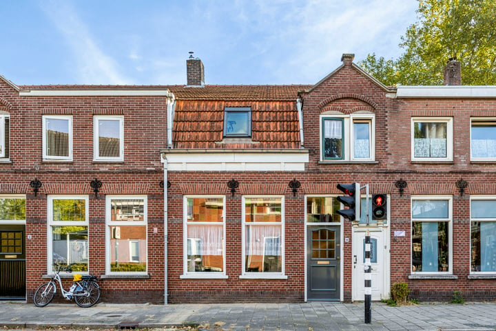 Bekijk foto 1 van Molenstraat 96