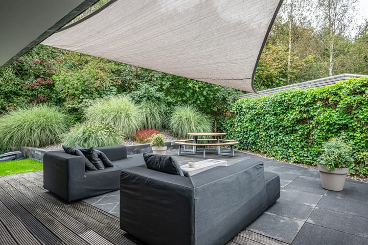 Photo 55 of Aletta Jacobshage 26