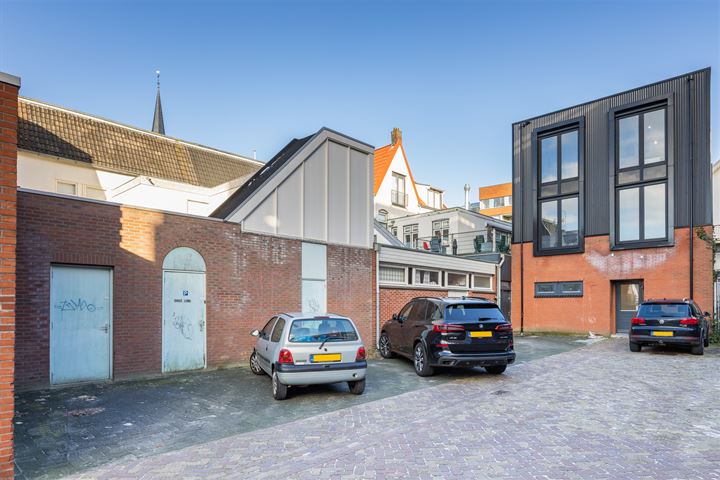 Bekijk foto 32 van B.P. Hofstedestraat 19