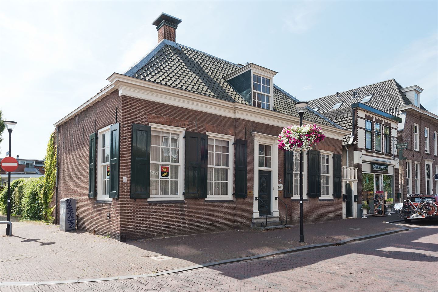 Bekijk foto 1 van Dorpsstraat 18