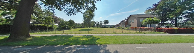 View 360° photo of Voortuin of Eikenlaan