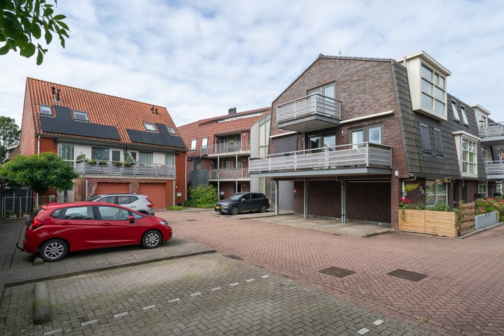 Bekijk foto 30 van De Landbouw 8