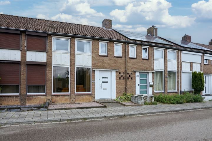 View photo 22 of Diepenbrockstraat 14