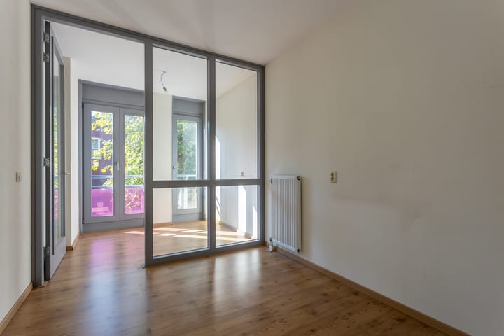 Photo 14 of Wijnstraat 10-B