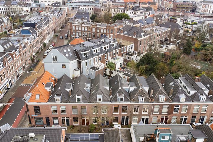 Bekijk foto 4 van Warmoezierstraat 38