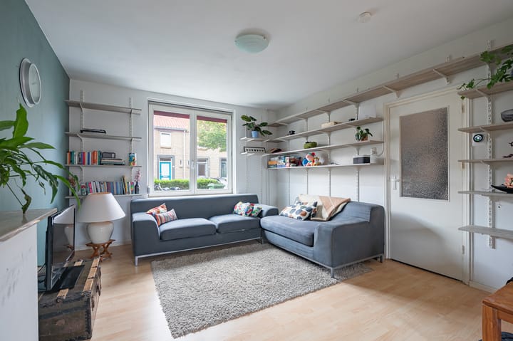 Foto 2 van Aalmoezenier Roumenstraat 17