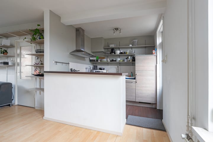 Foto 4 van Aalmoezenier Roumenstraat 17