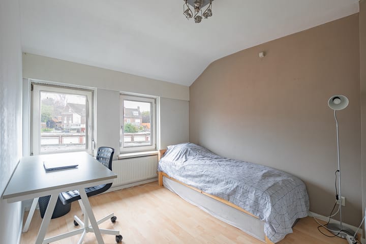 Foto 7 van Aalmoezenier Roumenstraat 17