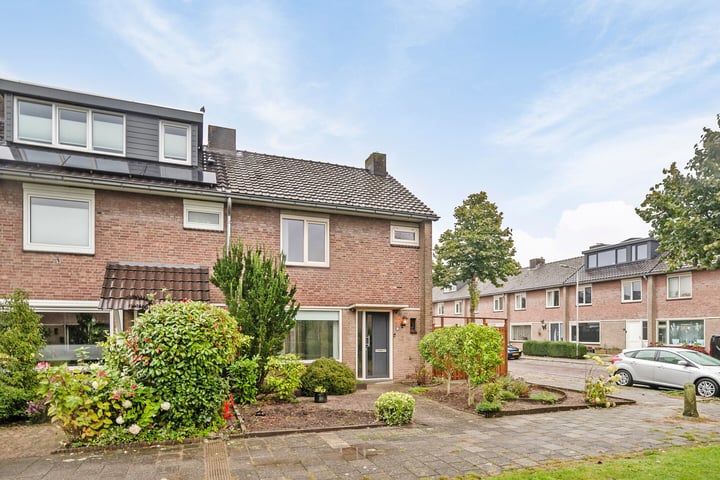 Bekijk foto 3 van Smaragdstraat 26