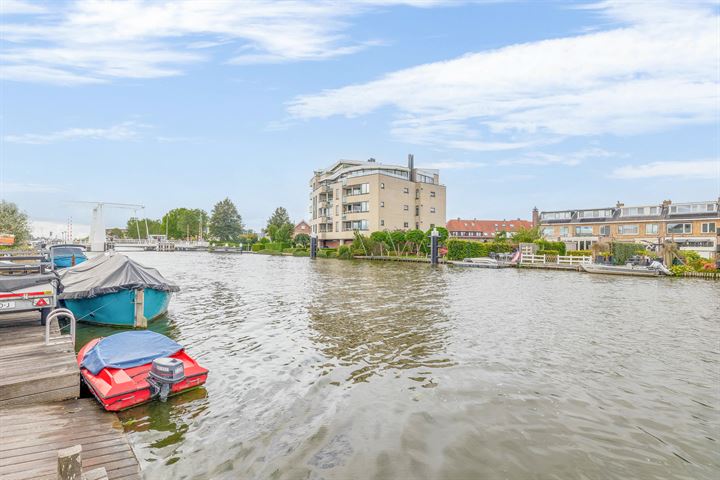 Bekijk foto 35 van Barentszstraat 51