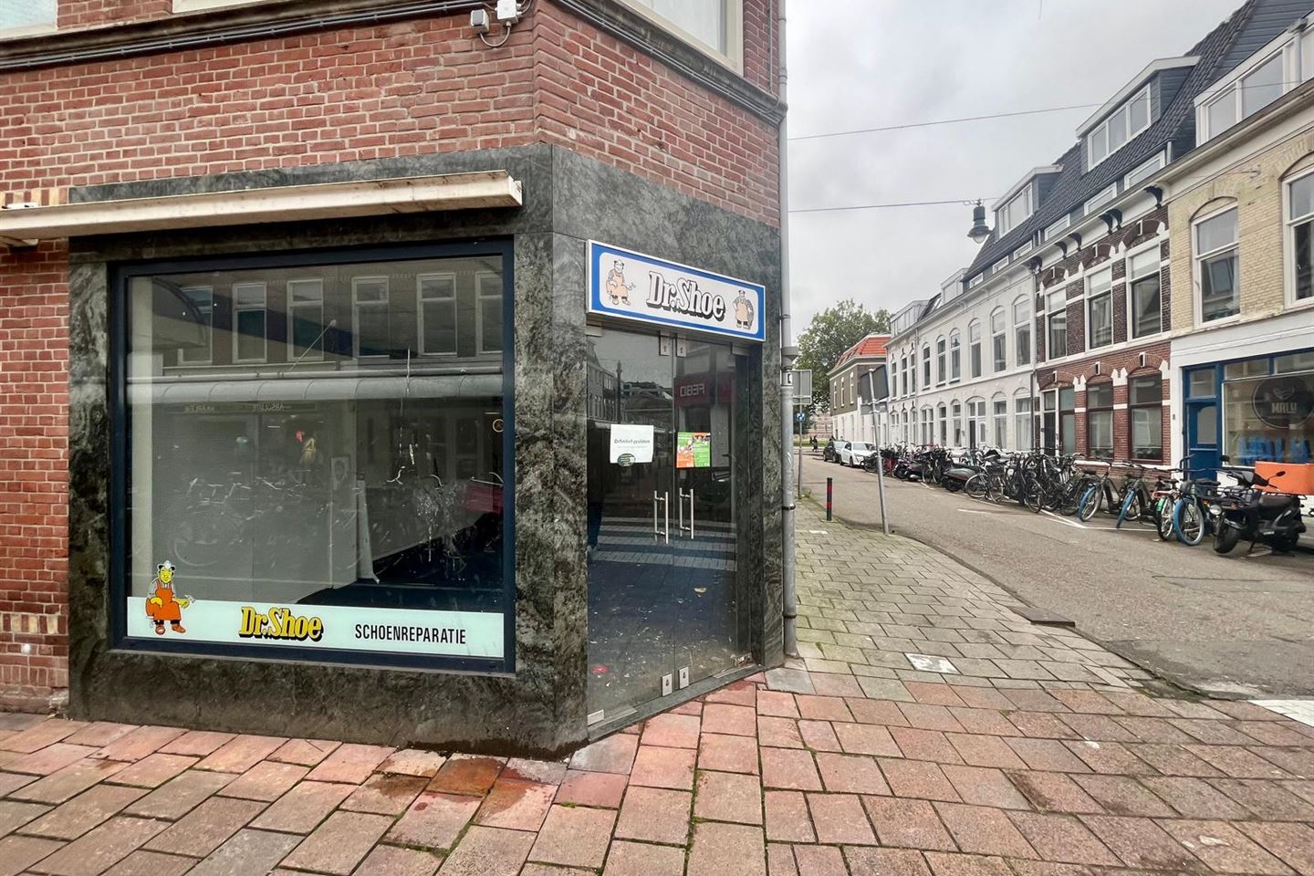 Bekijk foto 2 van Generaal Cronjéstraat 17 ZW