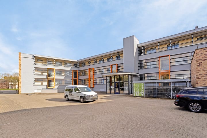 Foto 4 van Zonnebrink 182-18