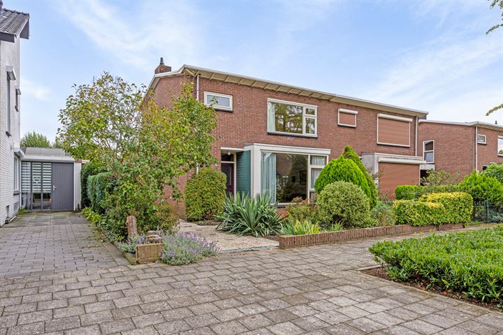 Bekijk foto 1 van Dirk Boutsstraat 8