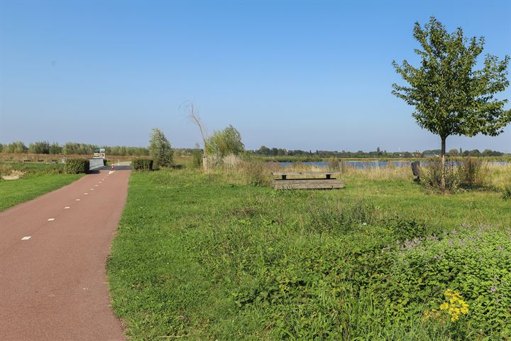 Bekijk foto 49 van Groot-Brittanniëstraat 236