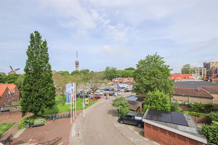 View photo 21 of Houttuinen 40