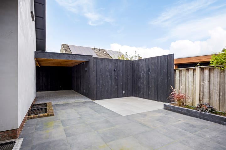 Photo 45 of Klaashofweg 2