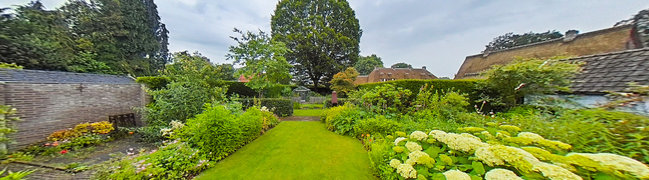 Bekijk 360° foto van Tuin van Parkweg 10