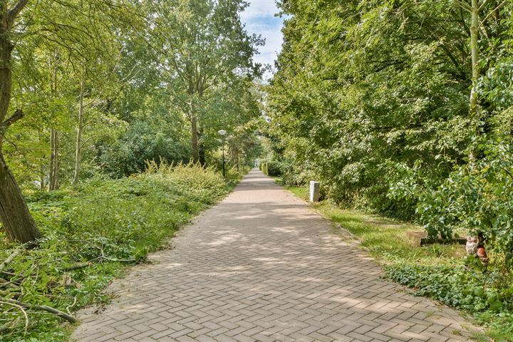 View photo 26 of Flevoparkweg 106