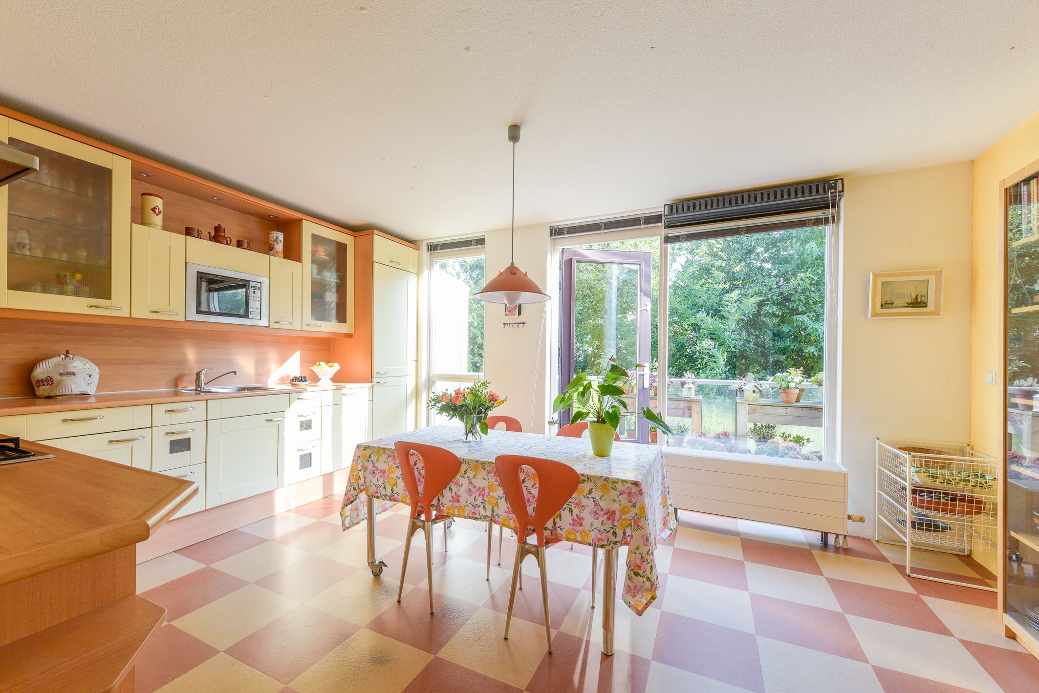 Photo 9 of Hooghalenstraat 16