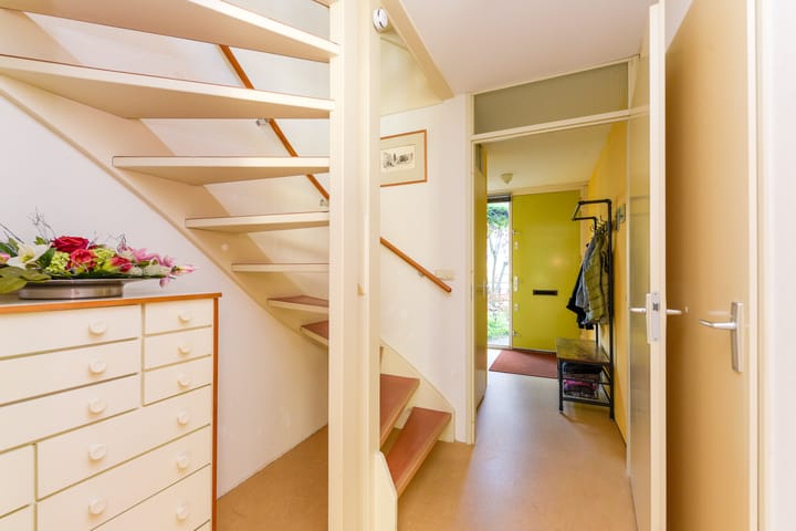 Foto 15 van Hooghalenstraat 16