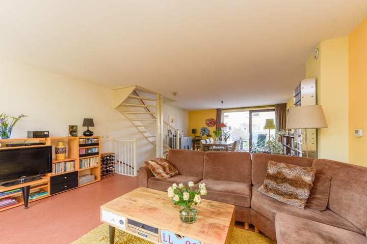 Foto 17 van Hooghalenstraat 16