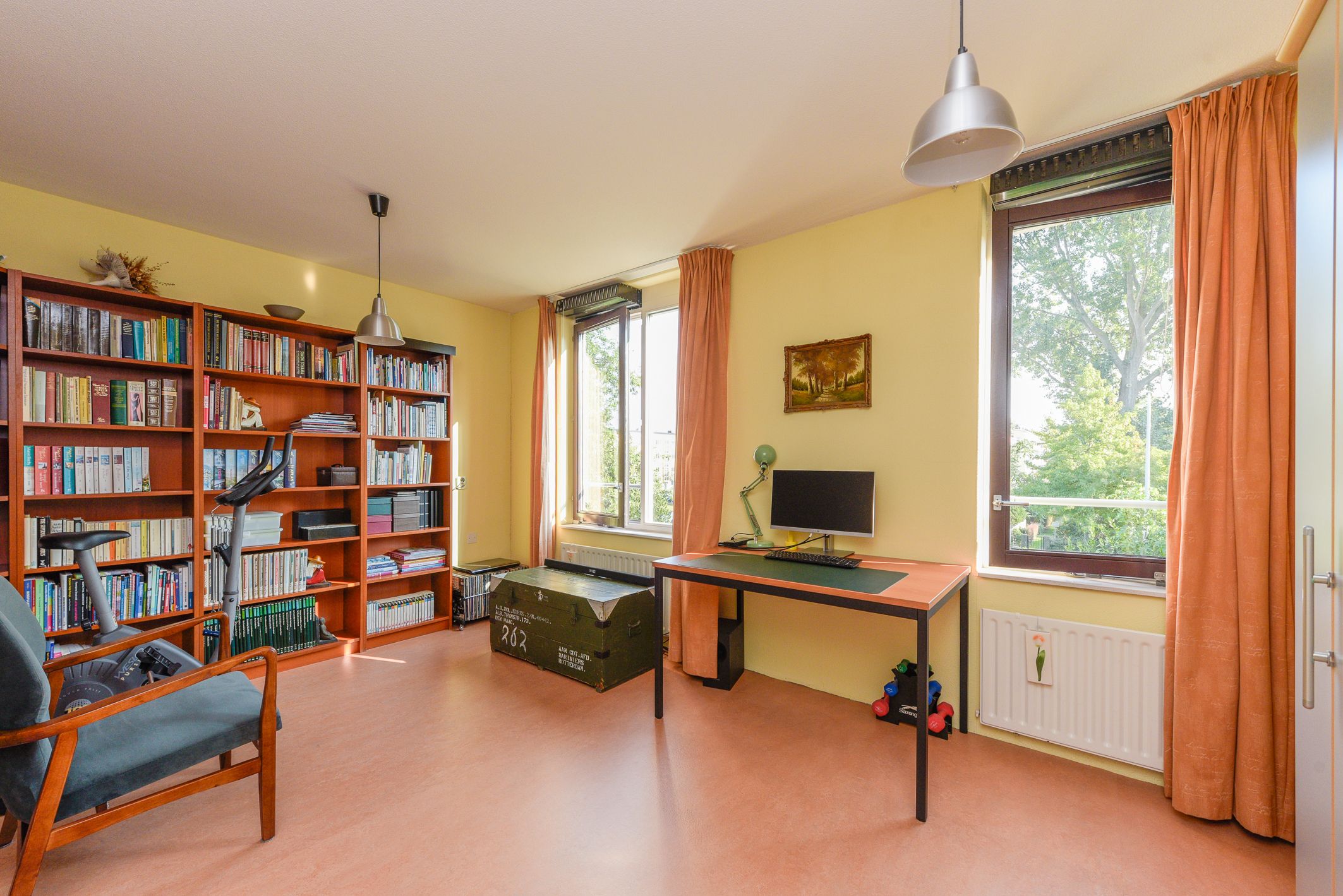 Photo 24 of Hooghalenstraat 16