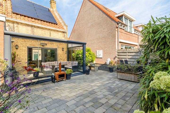 View photo 22 of Minderbroederstraat 49