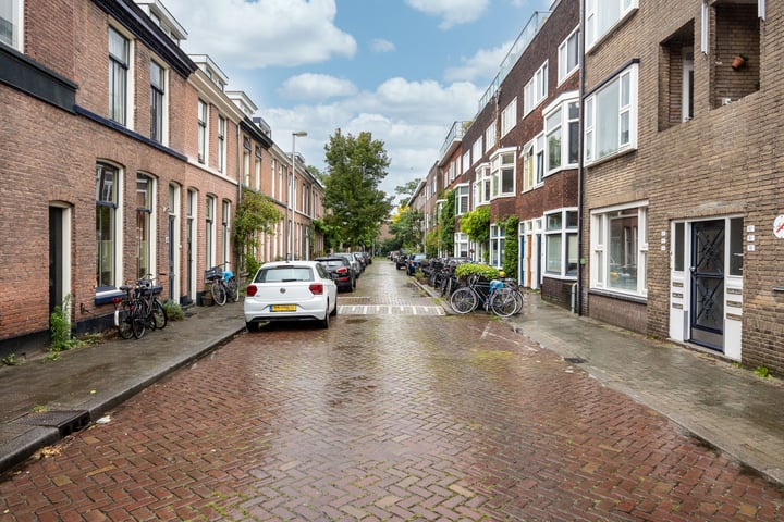 View photo 21 of Van Alphenstraat 50-1