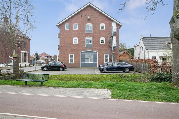 Bekijk foto 26 van Ds. Allendorpstraat 2