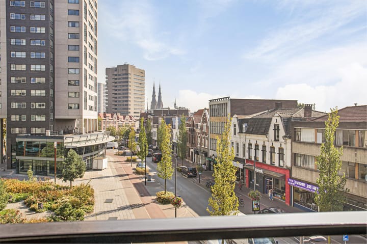 Foto 28 van Clausplein 24