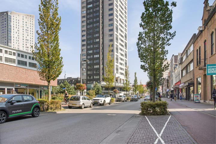 Foto 30 van Clausplein 24