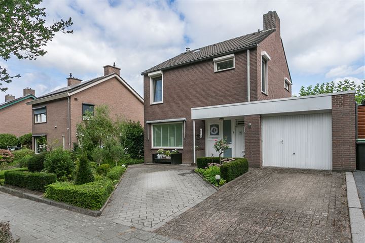 View photo 27 of Merkelbeekerstraat 74