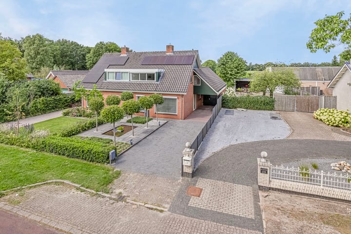 Foto 44 van Bruglaan 32