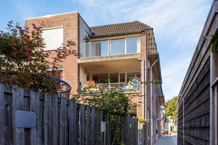 Bekijk foto 32 van Beatrixstraat 4-H